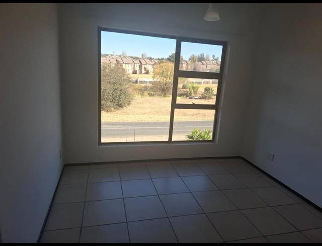 2 BEDROOM APARTMENT FOR SALE IN NOORDWYK